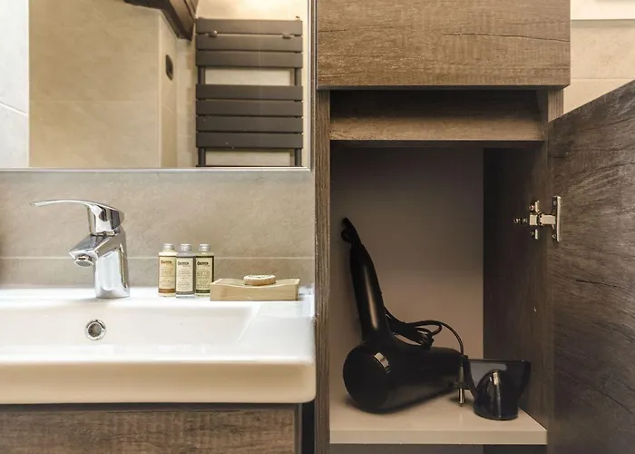 Ca' Di Leo, Private Terrace In Historical Center شقة