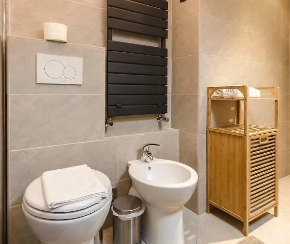 아파트 Ca' Di Leo, Private Terrace In Historical Center *