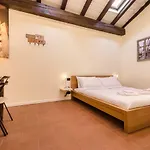 Ca' Di Leo, Private Terrace In Historical Center Appartement Bologna
