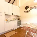 Ca' Di Leo, Private Terrace In Historical Center Appartement *